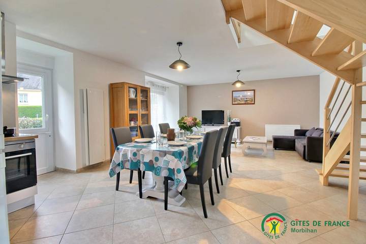 Gîte pour 6 personnes, avec jardin à Ambon - 3