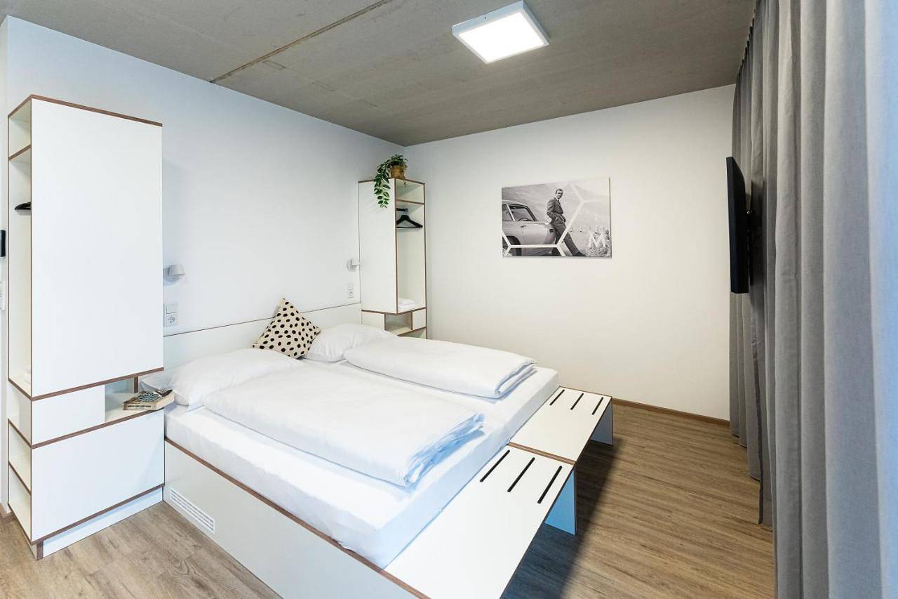 Motel Schlafraum Weng-Dein smartes Hotel-contactless check-In in Braunau am Inn