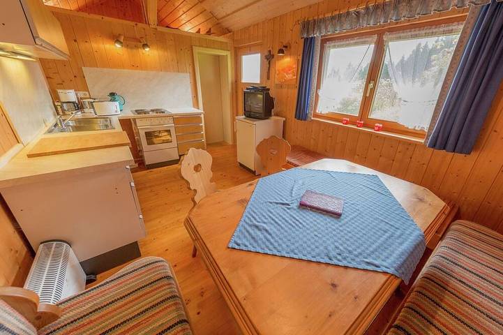 Ferienhaus für 3 Personen, mit Terrasse und Garten in Peißenberg