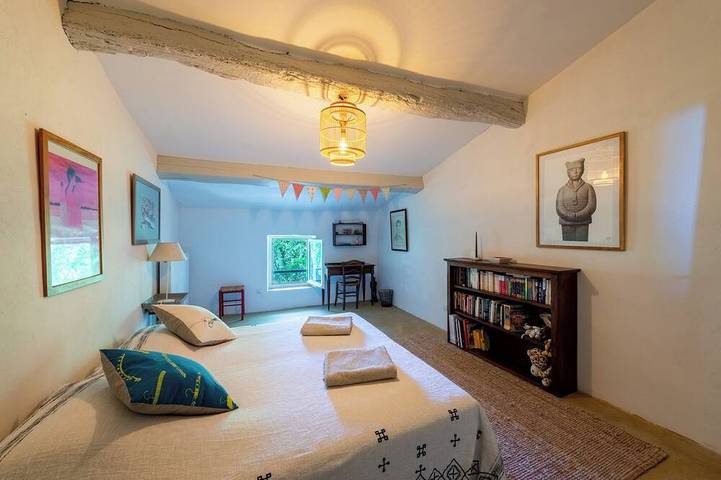 Maison de campagne pour 13 personnes, avec jardin à Taulignan - 4