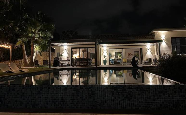 Chambre d’hôte pour 4 personnes, avec vue ainsi que piscine et jardin à Sainte-Maxime - 3