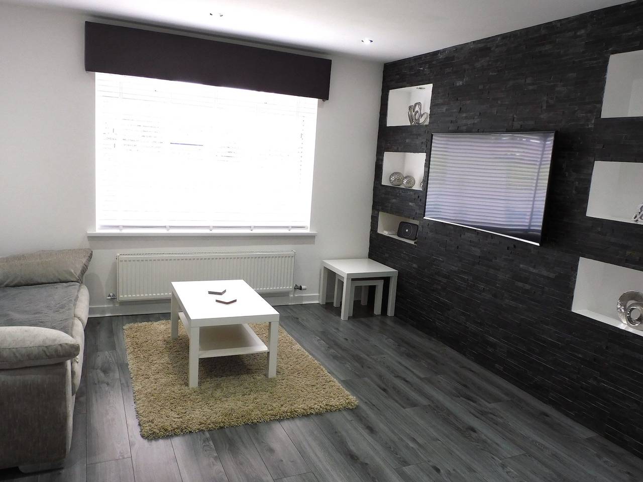 Beautiful 3 bedroom home with large garden.  35 mins to Glasgow & Edinburgh. in North Lanarkshire