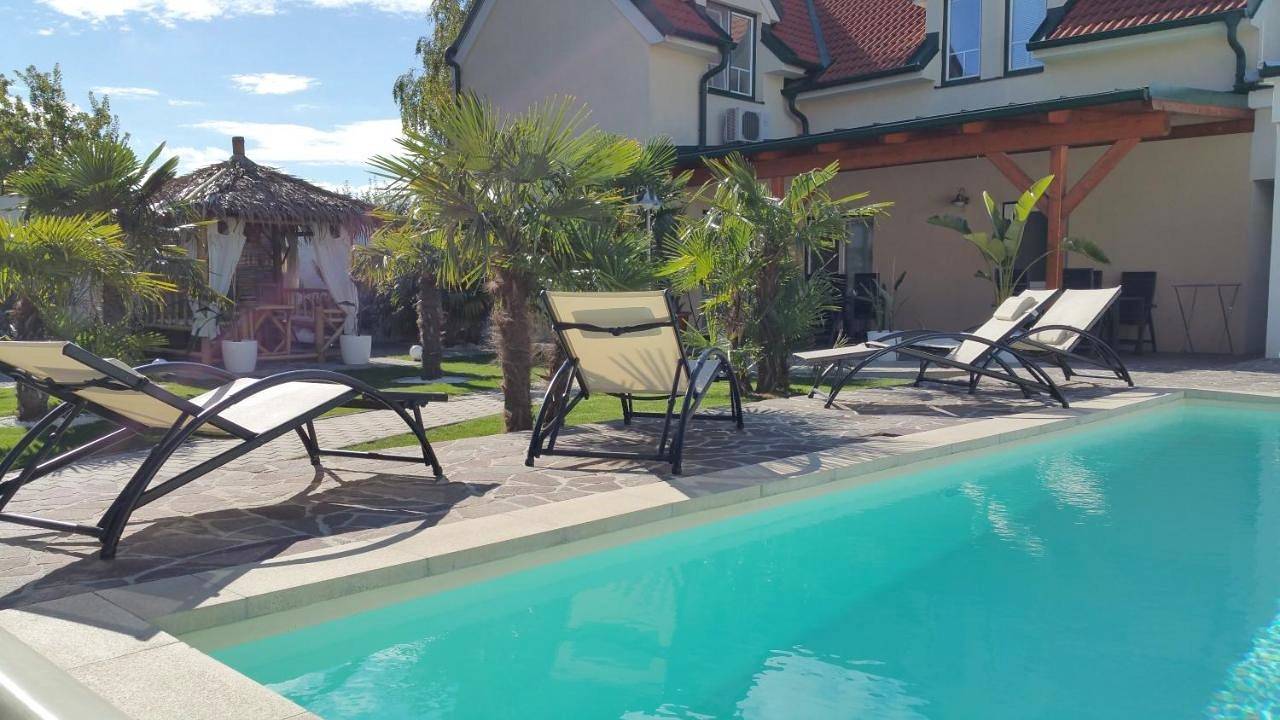 Ganze Wohnung, Two-Bedroom Apartment with Terrace in Apetlon, Neusiedlersee-Hügelland