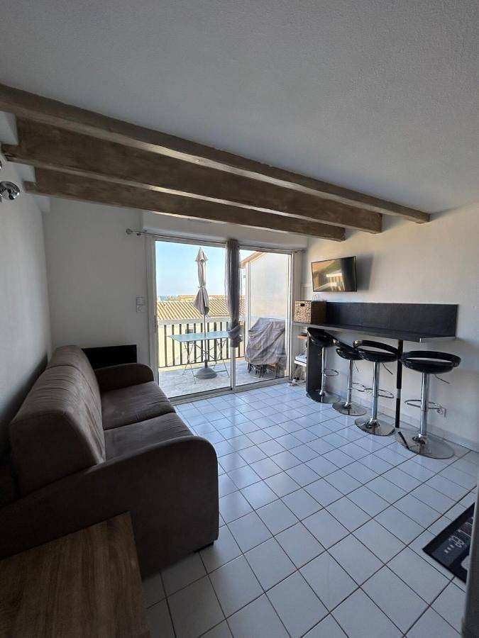 Gîte pour 4 personnes, avec piscine et terrasse dans Plage des Aresquiers - 2