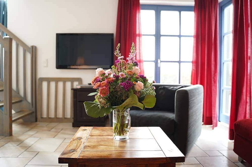 Exklusives traumhaftes 5***** Fachwerkhaus mit Sauna & Kamin u. großer Terrasse in Neverow, Dargen