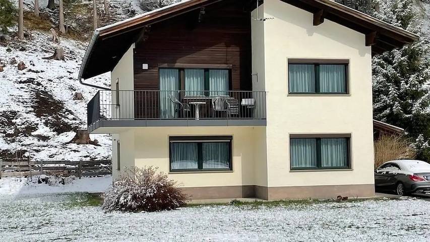 Ferienhaus für 8 Personen, mit Balkon im Lechtal