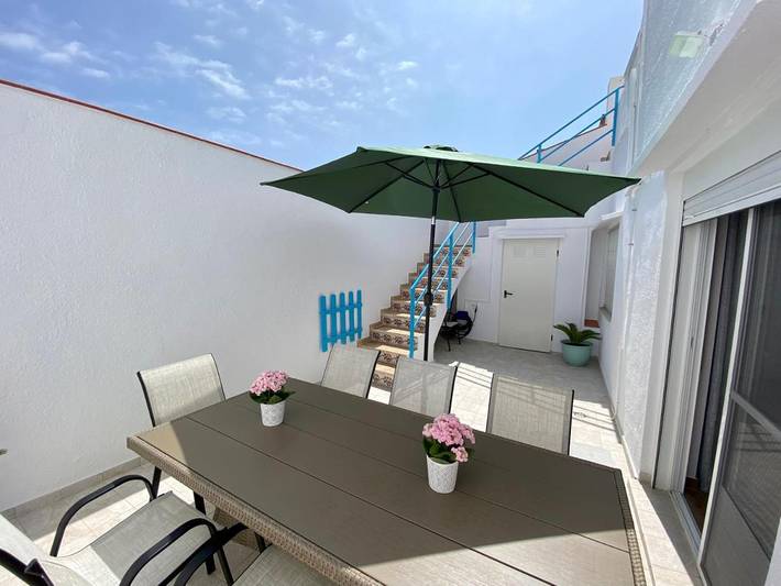 Location de vacances pour 8 personnes, avec Balcon ainsi que Terrasse et Vue dans les Cases d'Alcanar