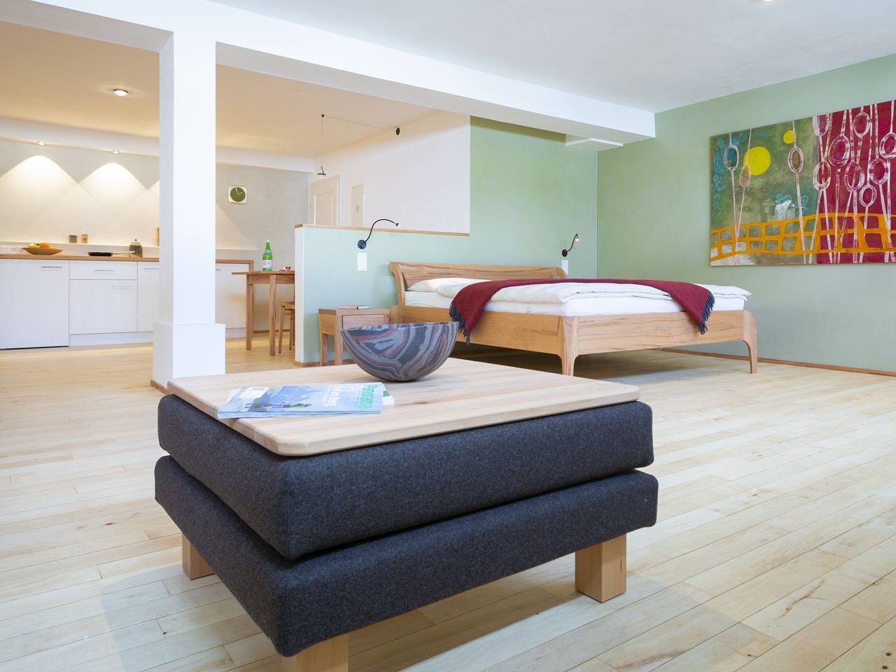 Ganze Ferienwohnung, Apartment E3 - modernes Appartement mit großem Wohn-/Schlafraum, 70 m² in Wasserburg am Inn, Landkreis Rosenheim