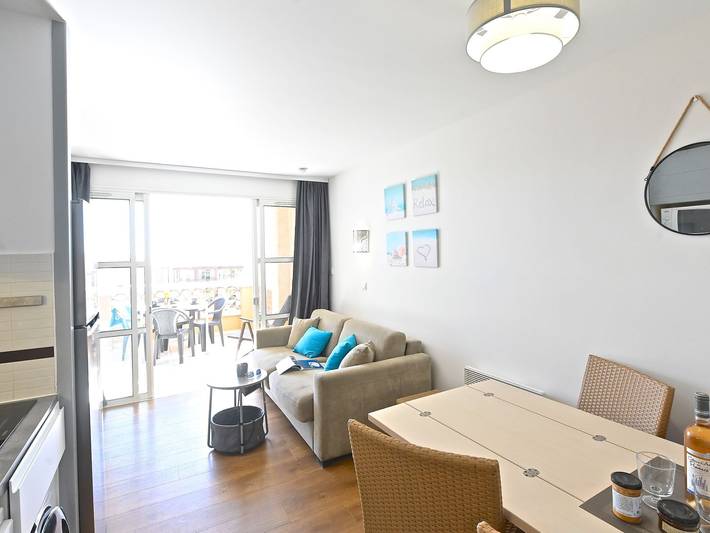 Gîte pour 4 personnes, avec terrasse ainsi que jardin et bassin pour enfant dans Golf De Cap Esterel - 3