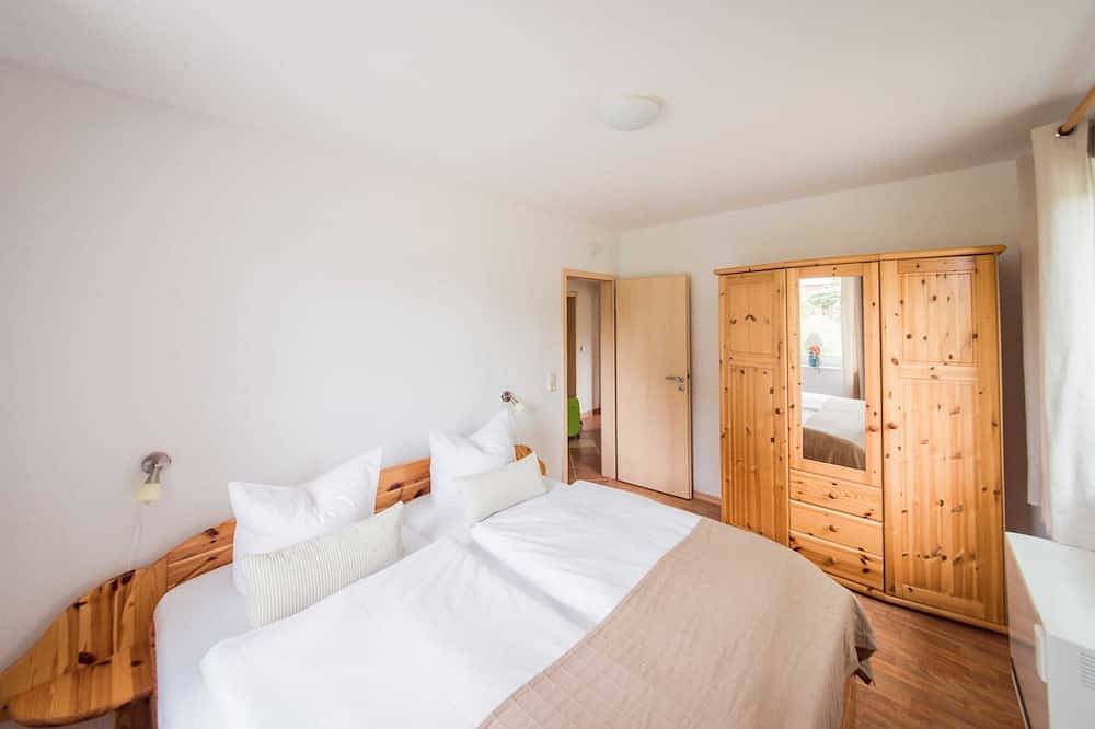 Entire apartment, 1. Steuerbordkajüte - Kojenhaus in Krummin, Usedomer Norden