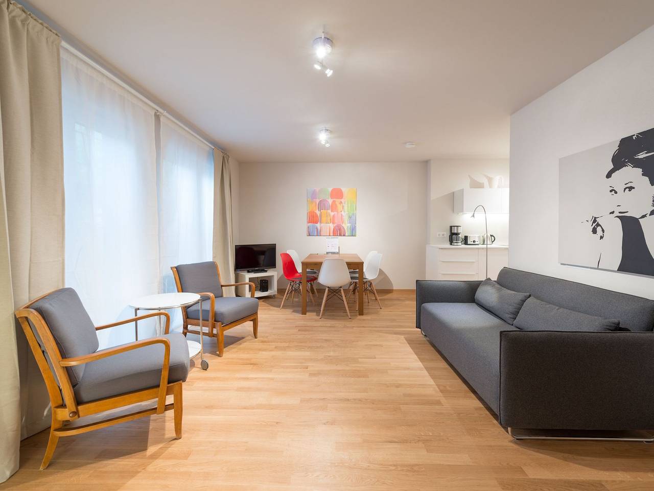 Ganze Ferienwohnung, Apartments Thommen_Premium in Nürnberg, Frankenalb