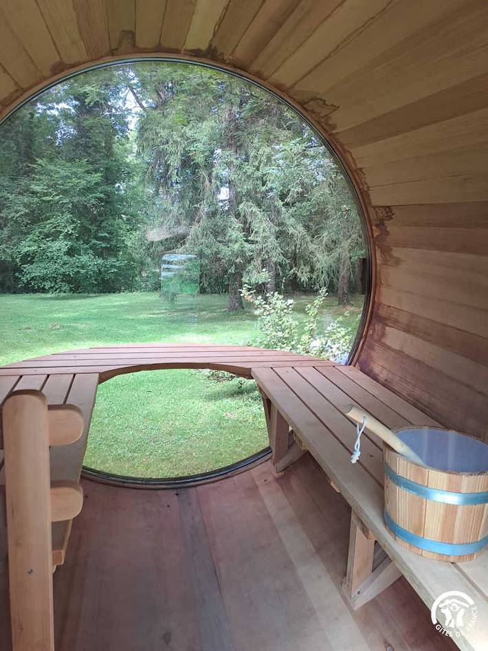 Gîte pour 11 personnes, avec jardin et sauna ainsi que jacuzzi et terrasse dans le Tarn - 3