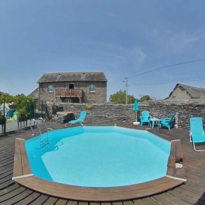 Location de vacances pour 8 personnes, avec piscine ainsi que terrasse et jardin, animaux acceptés à Javron-les-Chapelles - 2