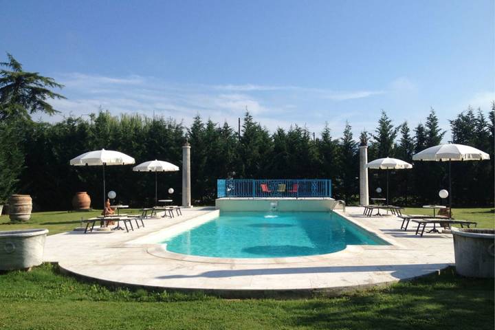 Villa für 8 Personen, mit Pool und Garten sowie Terrasse in der Toskana - 4