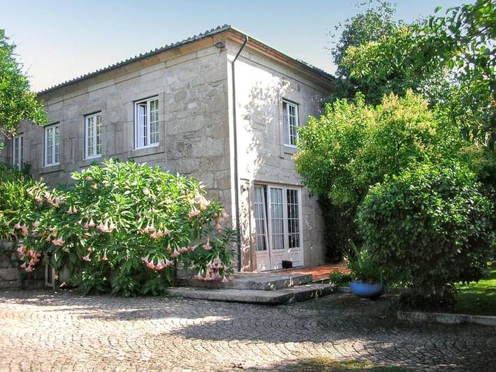 Location de vacances pour 10 personnes, avec balcon ainsi que piscine et jardin dans Pedraça - 2