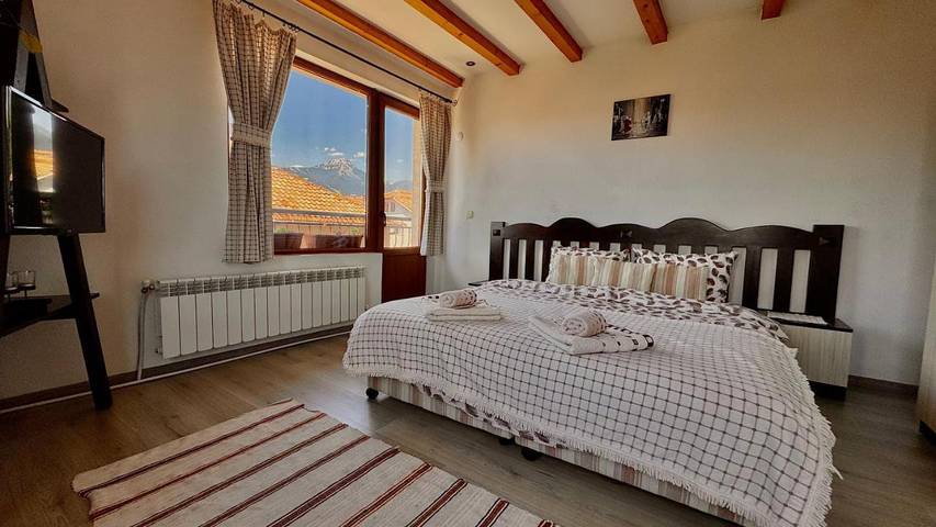 Apartamento para 4 personas, con Balcón y Terraza además de Jardín y Vistas en Región de Bansko
