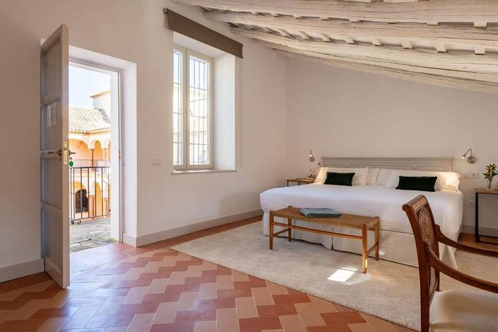 Hôtel pour 2 personnes, avec vue ainsi que terrasse et piscine à Lora del Río - 3