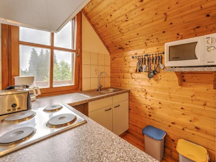 Ganze Wohnung, Schöne Ferienwohnung mit Balkon in den Alpen in Liebenfels, Mittelkärnten