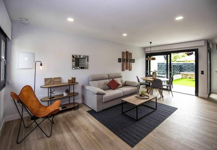 Apartamento para 6 personas, con balcón y jardín en Poo de Llanes