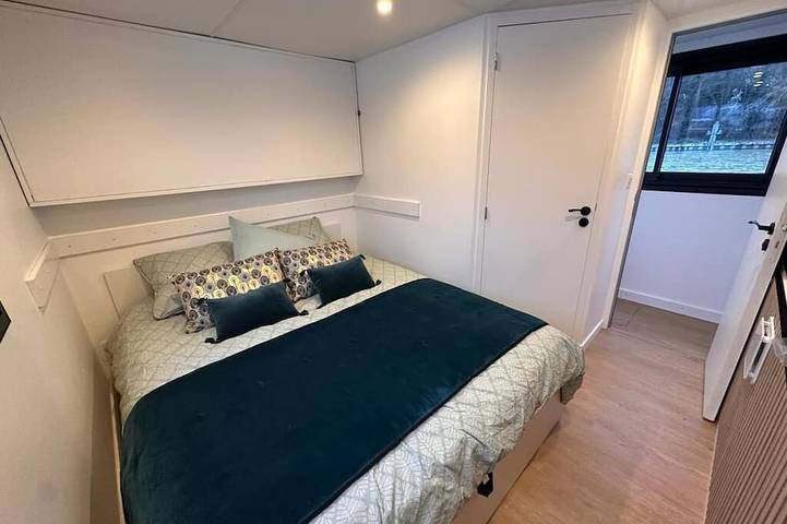 Péniche pour 7 personnes, avec jacuzzi à Mareuil-sur-Ay - 2