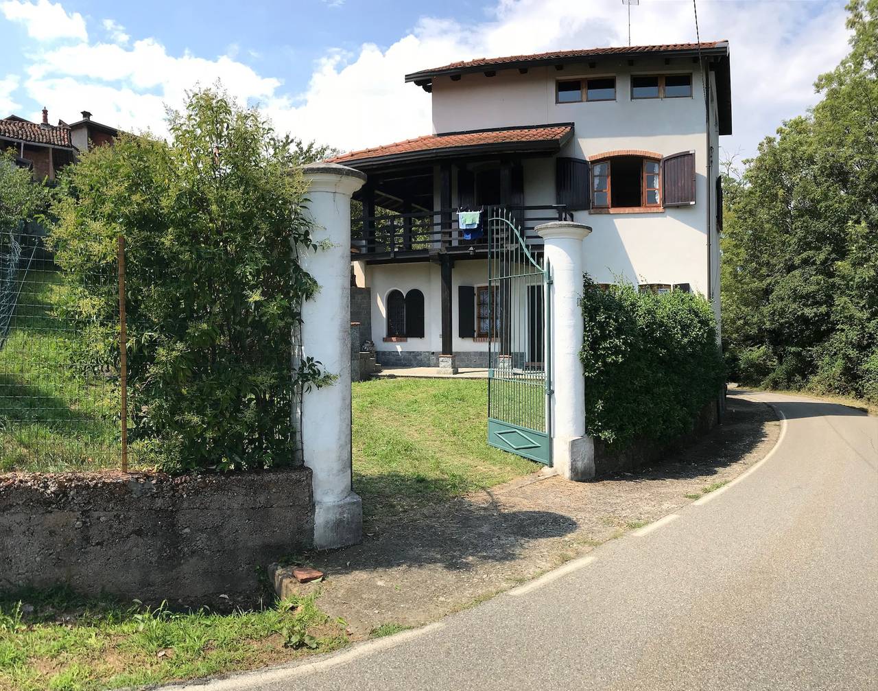 Gemütliches Haus nahe Asei mit Garten und Terrasse in Sostegno, Biella Provinz