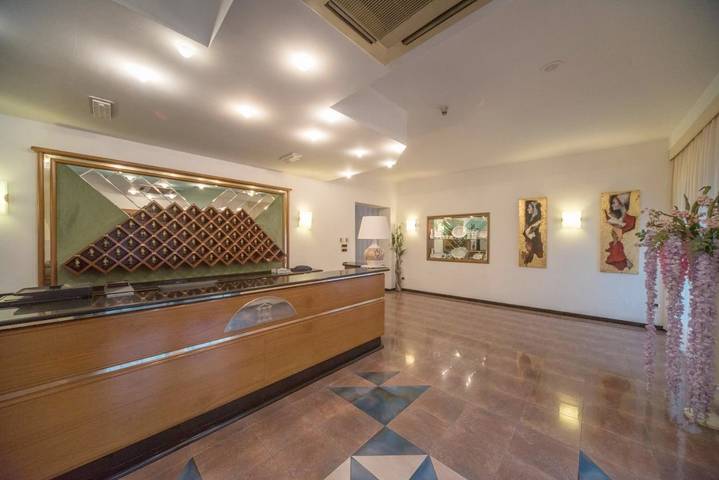 Hôtel pour 3 personnes, avec terrasse à Tempio Pausania - 4