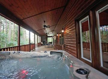 Log Cabin for 10 Guests in Broken Bow, Broken Bow Lake, Picture 2