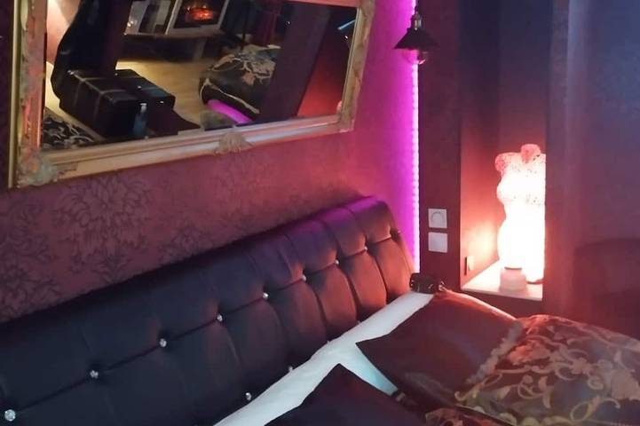 Gîte pour 3 personnes, avec terrasse ainsi que jacuzzi et sauna à Cormelles-le-Royal - 3