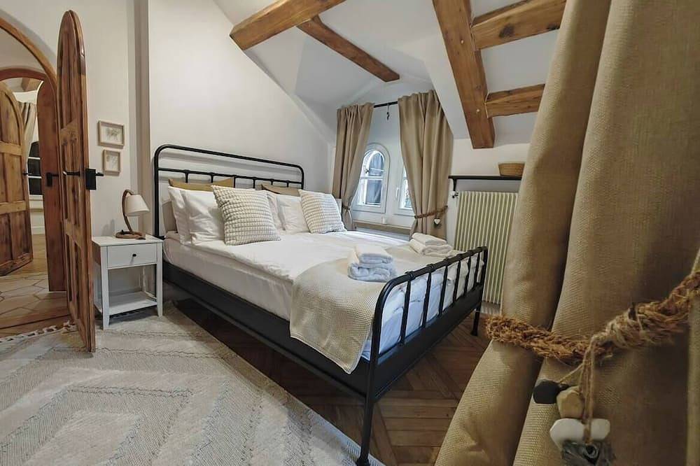 Charming Cottage w/Scenic Views, Garden, Barbecue & Fire Pit. Pet Friendly! in Regionaler Naturpark Hochjura