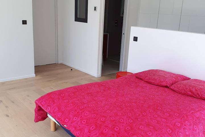 Location de vacances pour 8 personnes, avec jardin et terrasse dans La Pointe-Rouge - 2