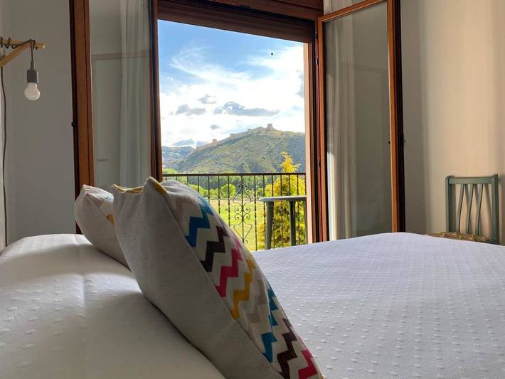 Hotel para 2 personas, con Terraza y Jardín en Albarracín