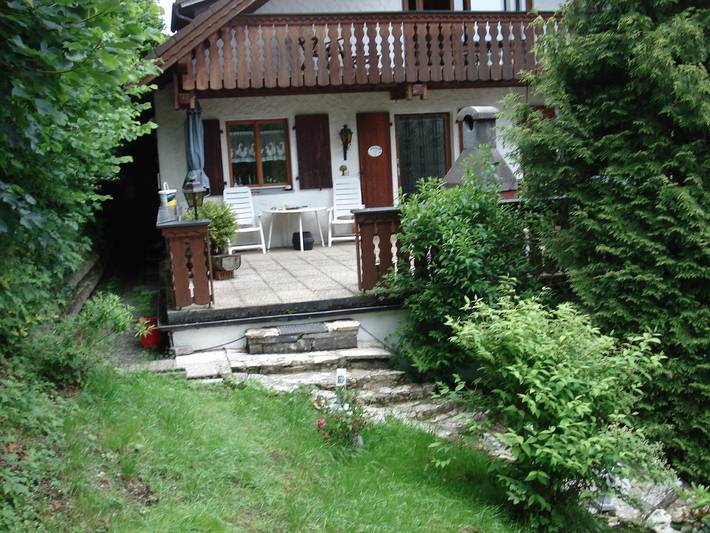 Ferienwohnung für 10 Personen, mit Balkon und Garten