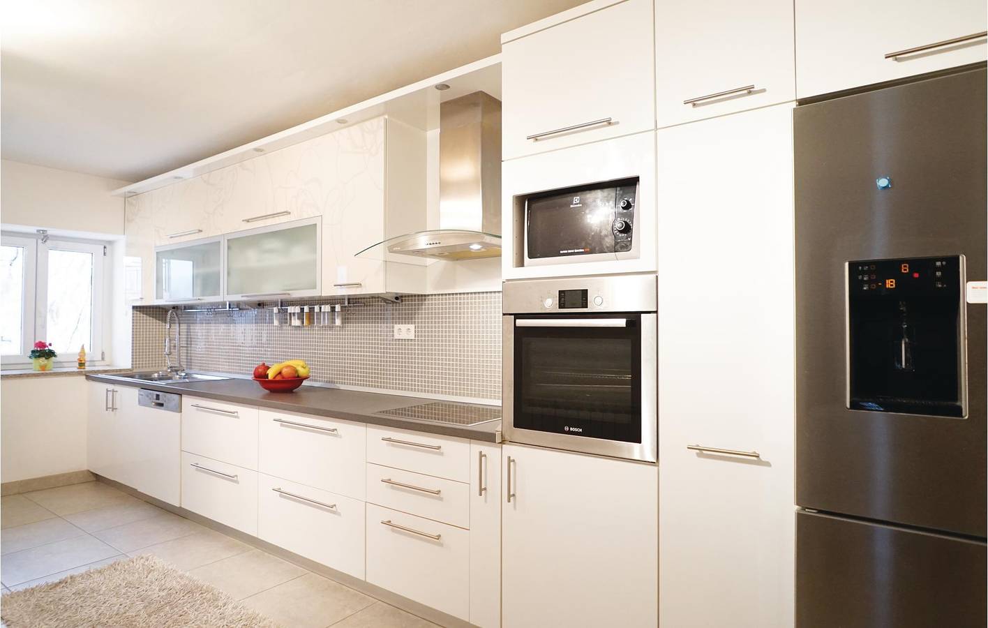 Charmante 225 m² große Wohnung mit Pool, Terrasse und WLAN in Imotski, Makarska Riviera