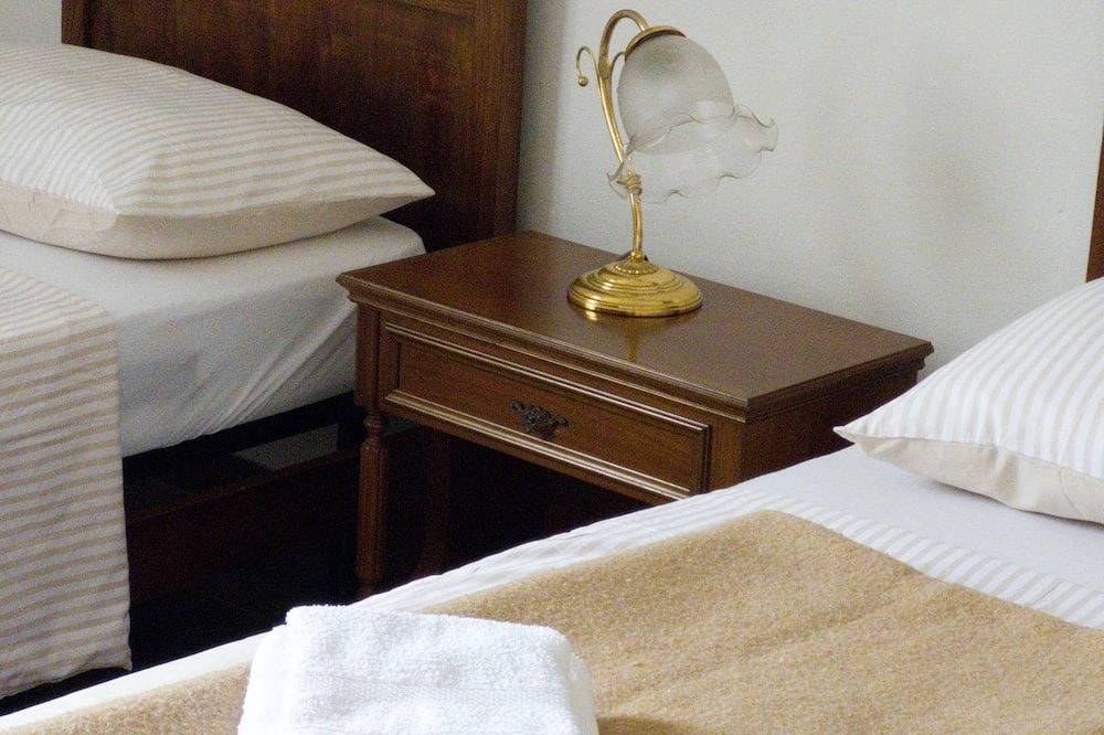 Apartamento entero, Apartamento 120m2, 2 habitaciones en el Centro Histórico, aparcamiento fácil in Alessandria, Alessandria (Municipio)