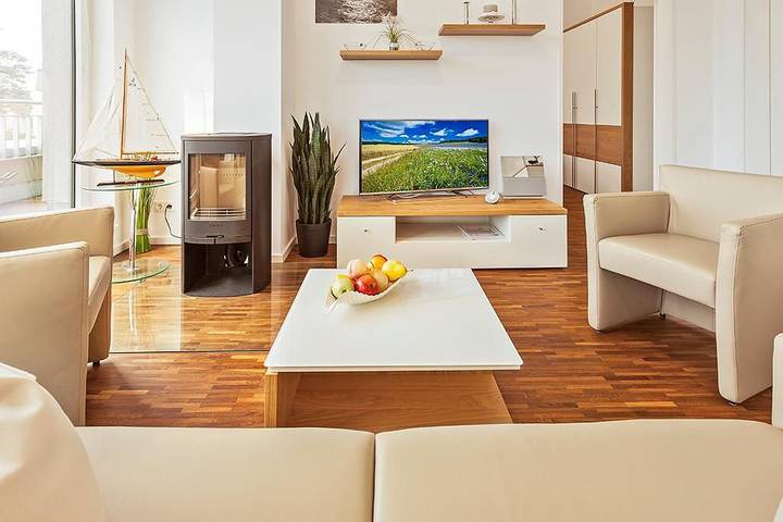 Ferienwohnung für 4 Personen, mit Balkon/Terrasse und Terrasse sowie Ausblick in Binz - 2