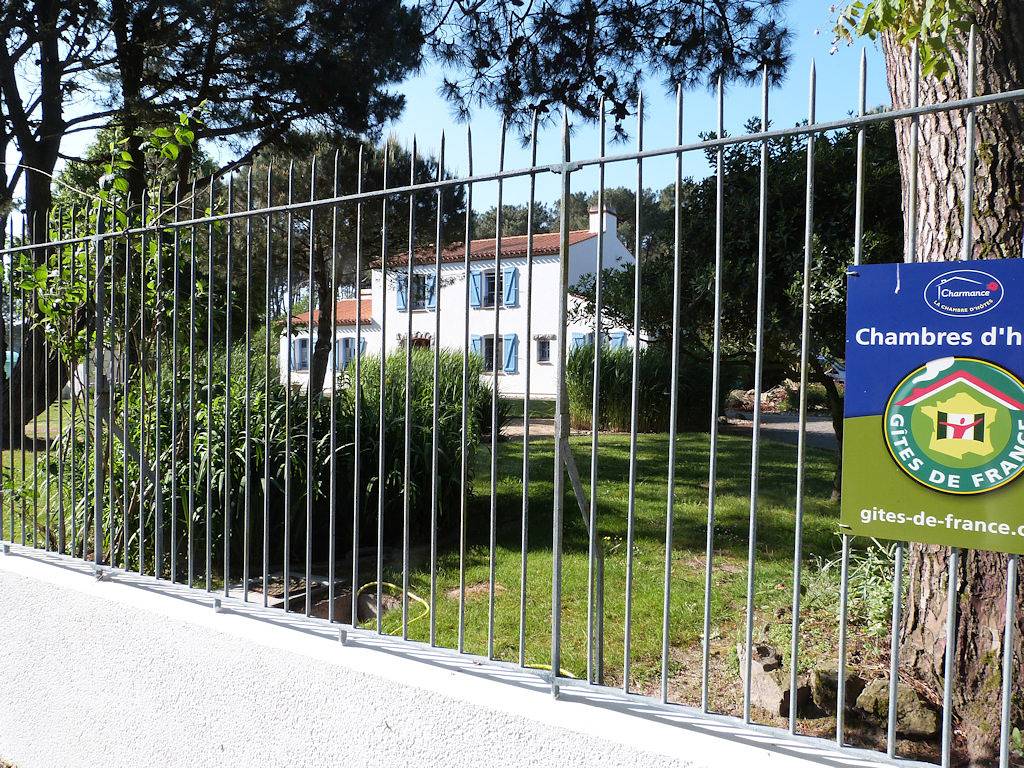La Maison de Brigitte, piscine et sauna - Chambre Mer in Challans, Vallée de la Loire