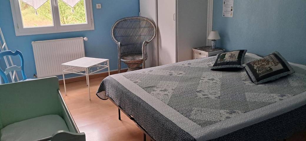 Chambre d’hôte pour 2 personnes, avec Terrasse ainsi que Jardin et Vue dans Parc naturel régional du Haut-Jura - 4