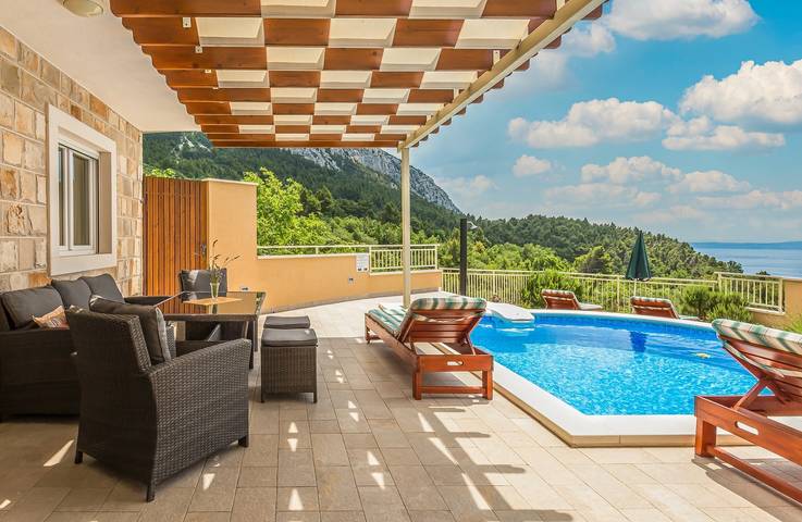 Ferienhaus für 2 Personen, mit Balkon/Terrasse und Pool in Makarska - 4
