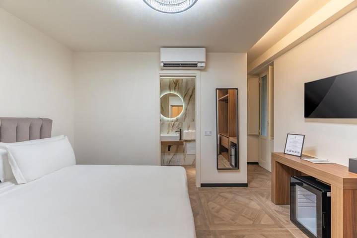 Maison d’hôte pour 2 personnes, animaux acceptés dans Fontaine de Trevi - 3