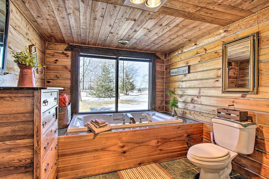 Private Island Escape < 6 Mi to Sand Valley Golf in Adams County (WI)