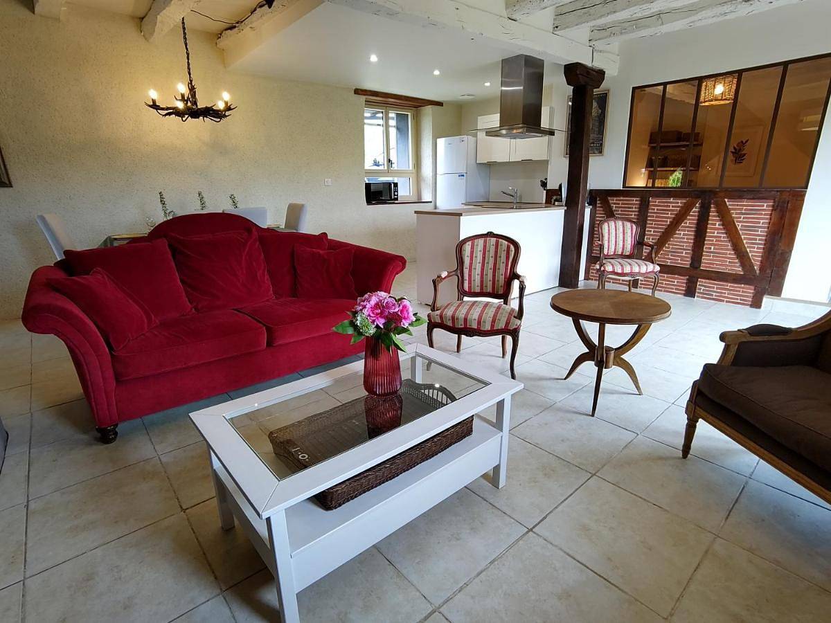 Maison en pierre avec piscine in Bilhac, Région de Brive-la-Gaillarde
