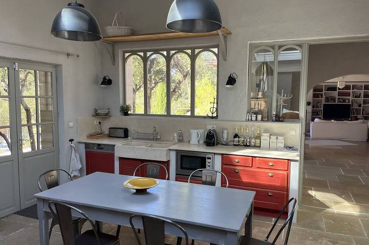 Gîte pour 8 personnes, avec piscine et jacuzzi à Valflaunès - 3