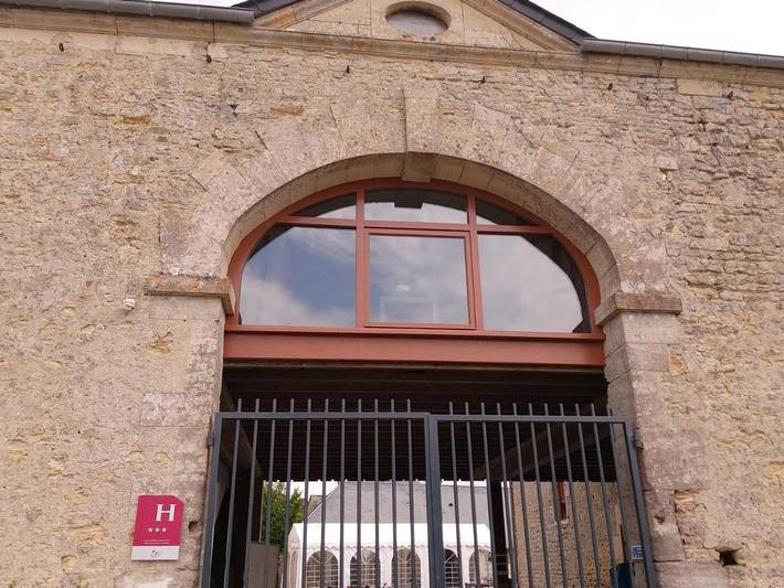Gîte pour 4 personnes, avec Balcon et Terrasse ainsi que Jardin et Vue à Commes - 3