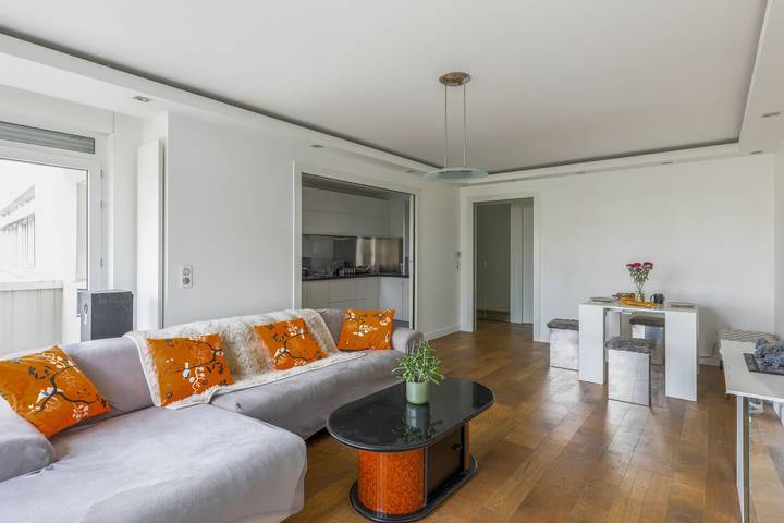 Gîte pour 4 personnes, avec balcon à Issy-les-Moulineaux - 2