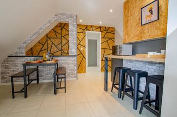 Cottage pour 4 personnes, avec terrasse et jardin, animaux acceptés à Clérey