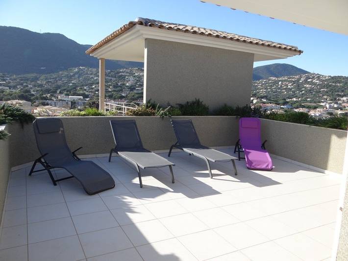 Gîte pour 6 personnes, avec terrasse à Cavalaire-sur-Mer - 2