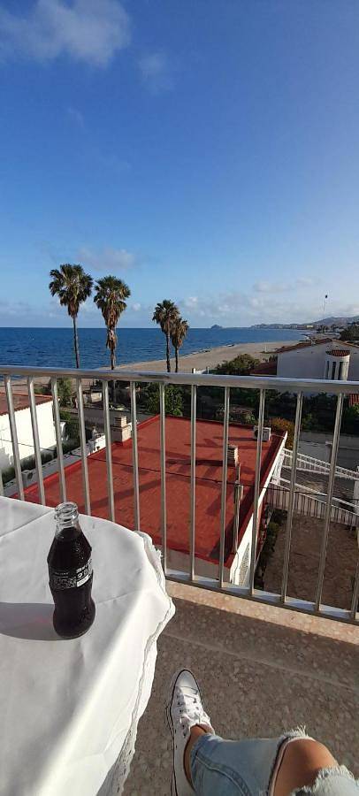 Ferienwohnung für 4 Personen, mit Ausblick und Balkon sowie Pool und Garten in Benicarló