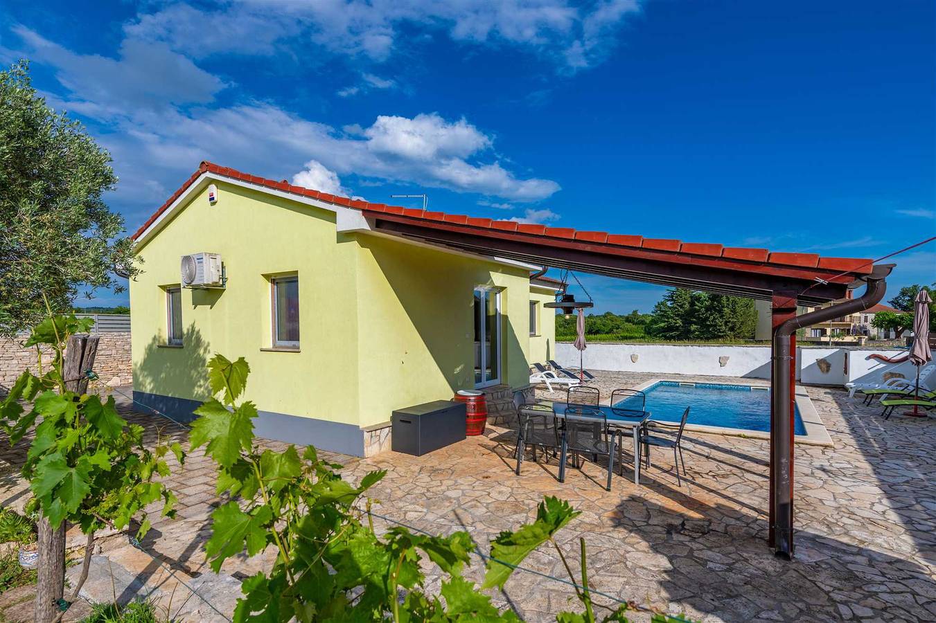 Appartement entier, Appartement de vacances pour 6 personnes avec terrasse in Bale (Croatie), Région de Rovinj