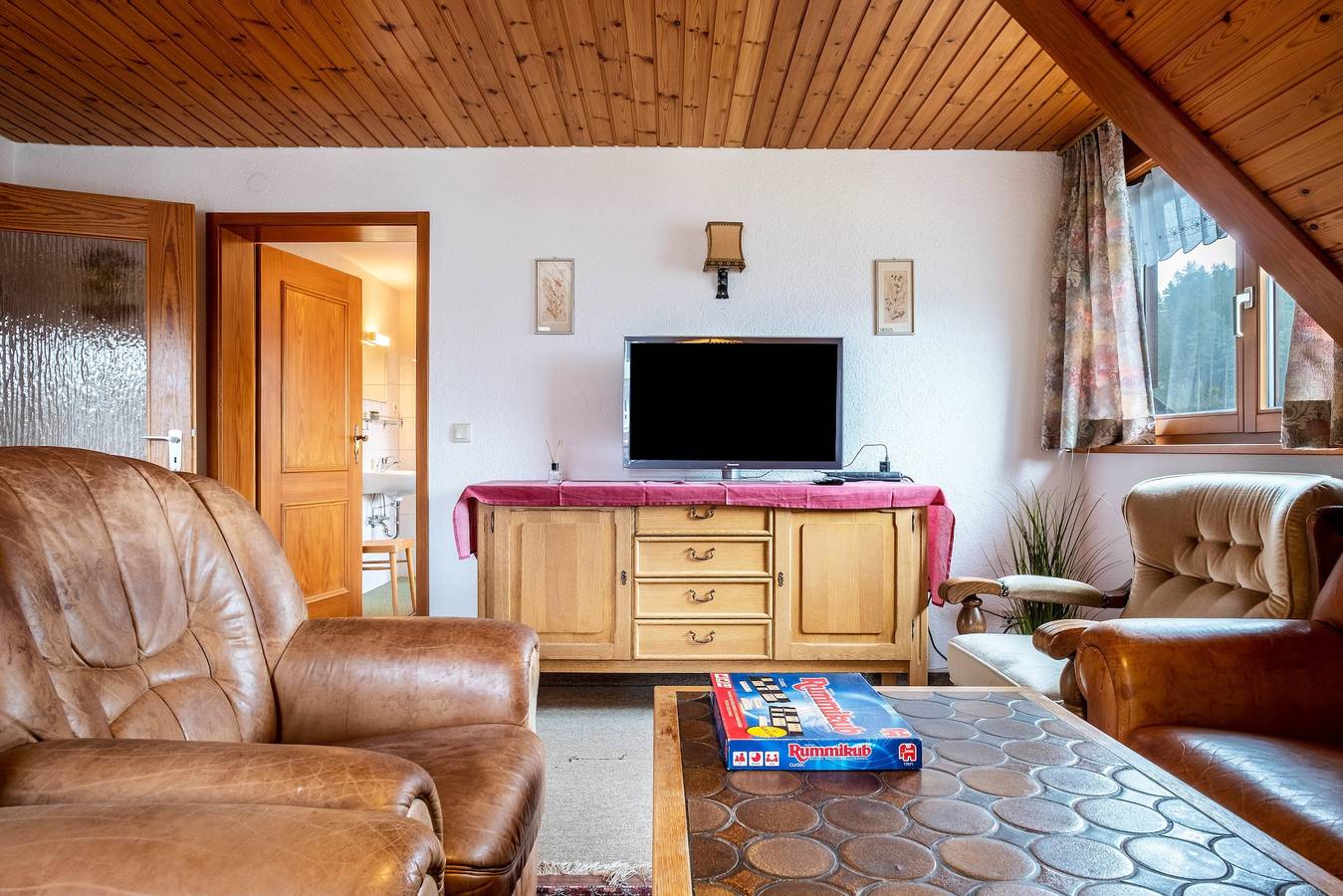 Ganze Wohnung, Ferienwohnung 'Irmgard' mit Bergblick, Balkon und Wi-Fi in Saig (Lenzkirch), Lenzkirch
