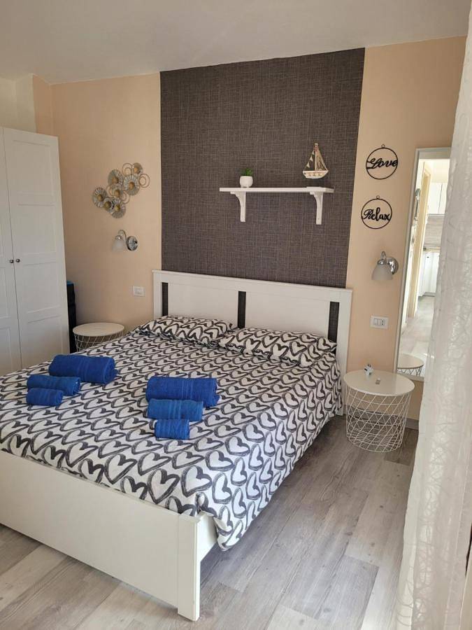 Ferienwohnung für 5 Personen, mit Ausblick und Pool sowie Garten und Kinderpool